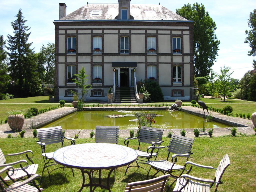 Le Gingko - Hotel Du Golf Parc Robert Hersant La Chaussée-dʼIvry Esterno foto