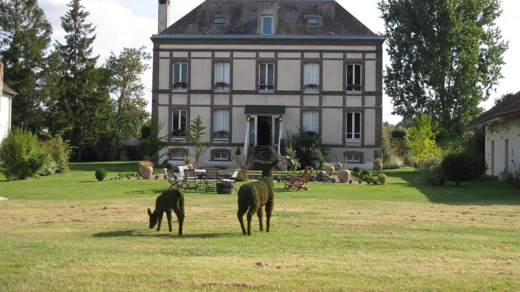 Le Gingko - Hotel Du Golf Parc Robert Hersant La Chaussée-dʼIvry Esterno foto